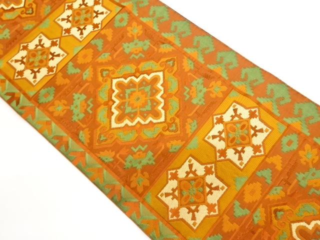 横段に華紋模様織出し名古屋帯